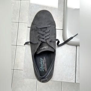 Skecher’s charcoal gray sneakers size 9